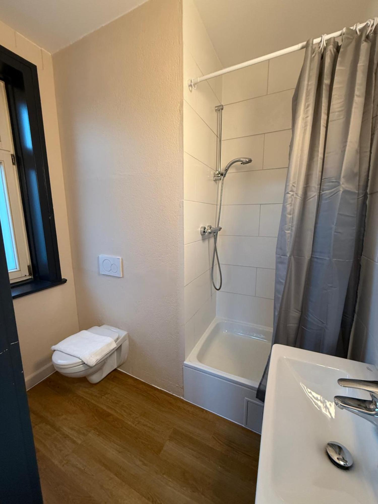 Crown Living Villa Blumenau Studios, Smarttv, Parkplatz Лустенау Екстериор снимка