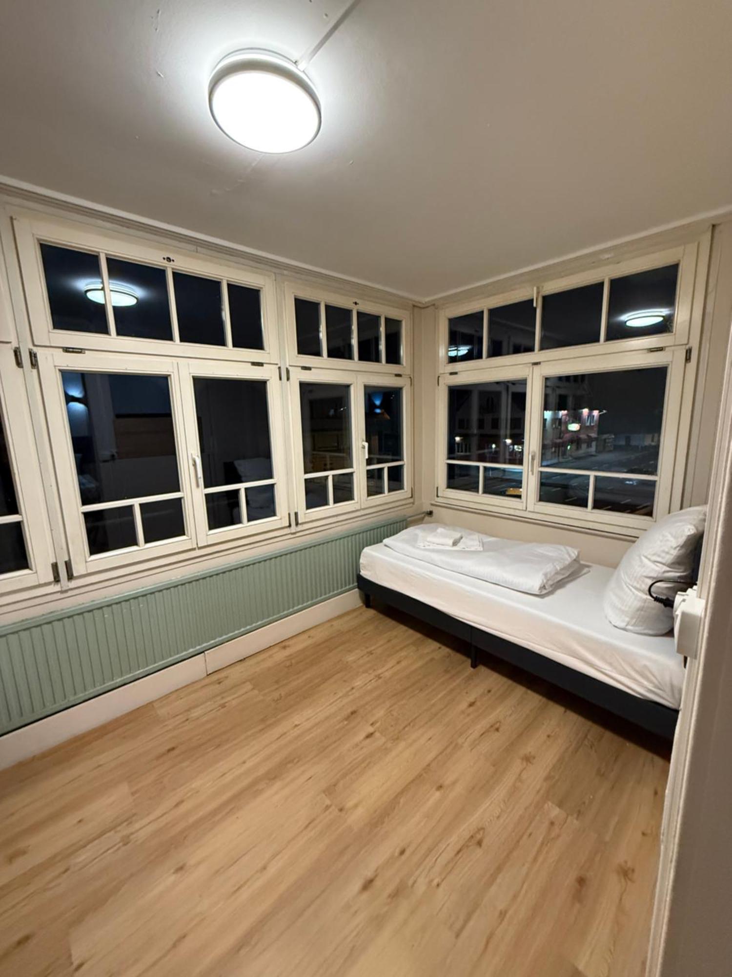 Crown Living Villa Blumenau Studios, Smarttv, Parkplatz Лустенау Екстериор снимка