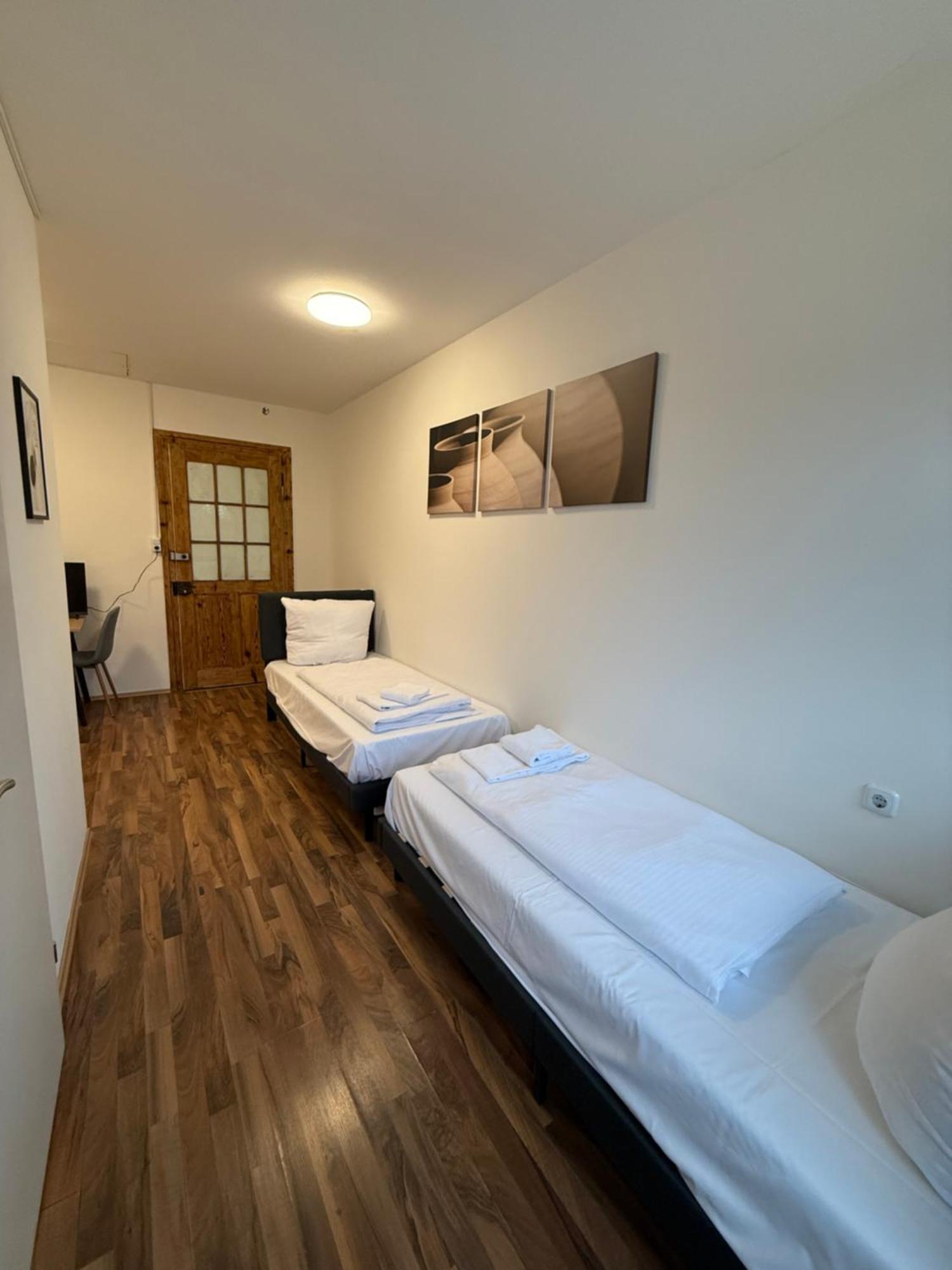 Crown Living Villa Blumenau Studios, Smarttv, Parkplatz Лустенау Екстериор снимка